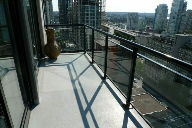 yaletown vancouver balcony cleaning services
